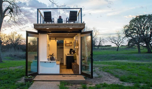 集裝箱也能住人？16.6㎡“五臟俱全”，還能自帶露臺，太美了