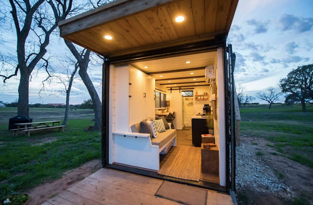 集裝箱也能住人？16.6㎡“五臟俱全”，還能自帶露臺，太美了