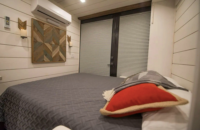 集裝箱也能住人？16.6㎡“五臟俱全”，還能自帶露臺，太美了